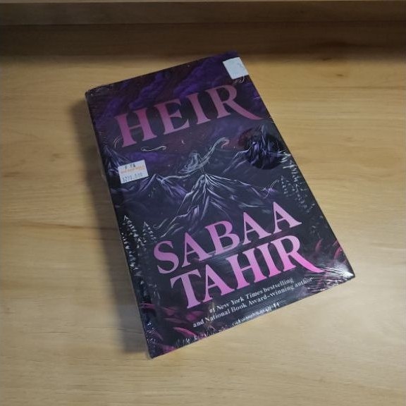 Heir (Purple cover) - Sabaa Tahir - Hardback