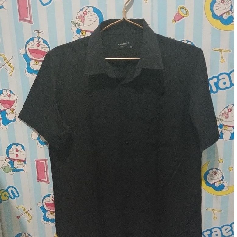 Kemeja Platini Polinosic Hitam (Pria) Slim Fit