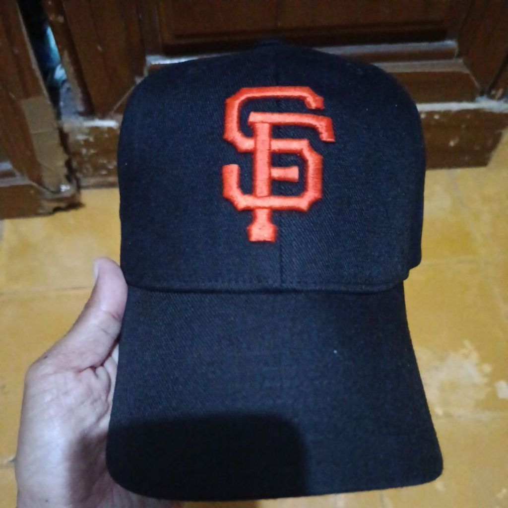 topi MLB SF
