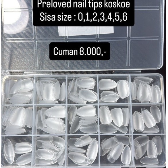 PRELOVED NAIL TIPS MERK “KOSKOE” Sisa Size Gede