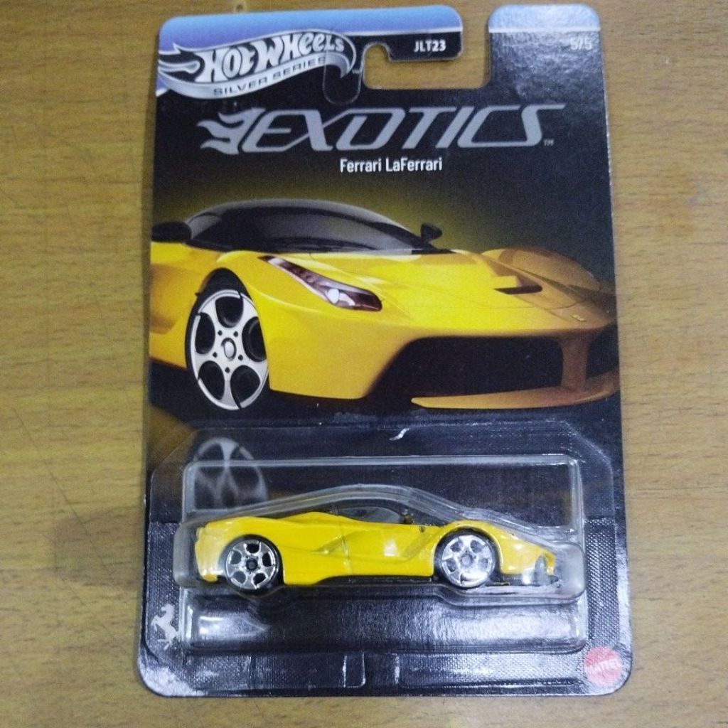 Hot Wheels EXOTICS Ferrari LaFerrari