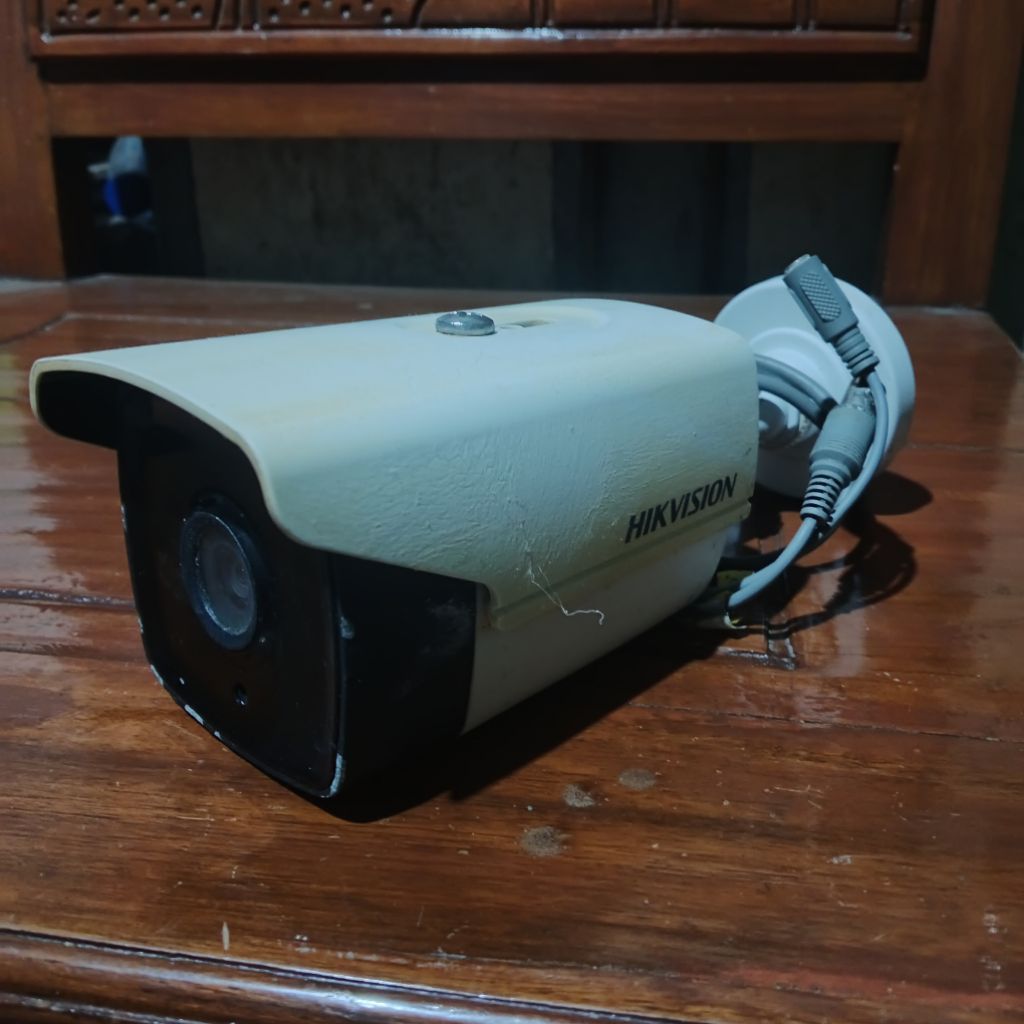 CCTV Hikvision DS-2CE16C0T-IT1 1MP HD 720P Bullet Camera Test Infra IR Menyala Bekas