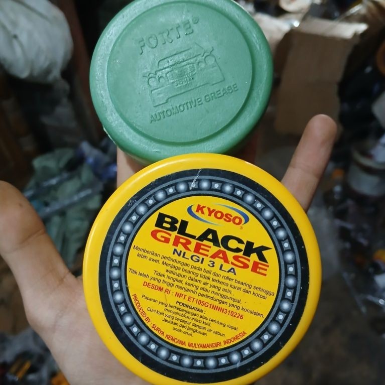Gemuk Stempet Otomotif Kyoso Black Grease NLGI 3 LA + Forte Automotive Grease - Pelumas Komponen Mes