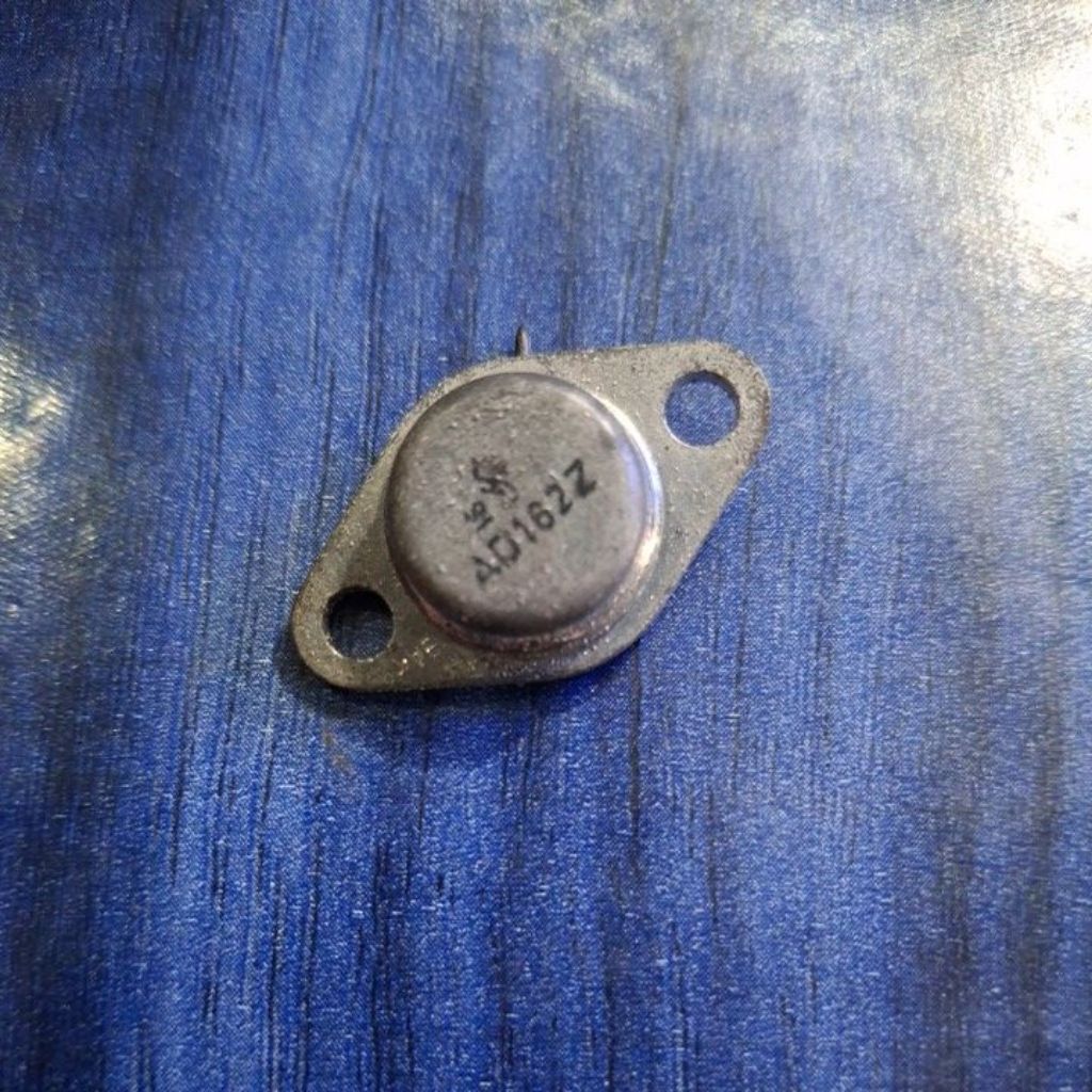 transistor jengkol AD162Z