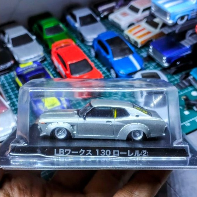 Aoshima grachan LBWK Nissan laurel c130 silver metalic