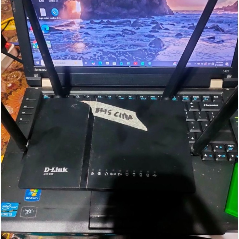 ROUTER D-LINK DIR-825 bahasa cina UNIT ONLY