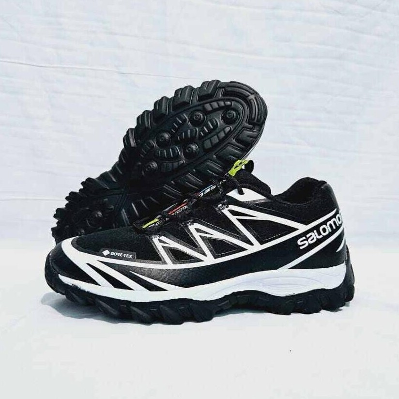sepatu olahraga pria sepatu pria solomon