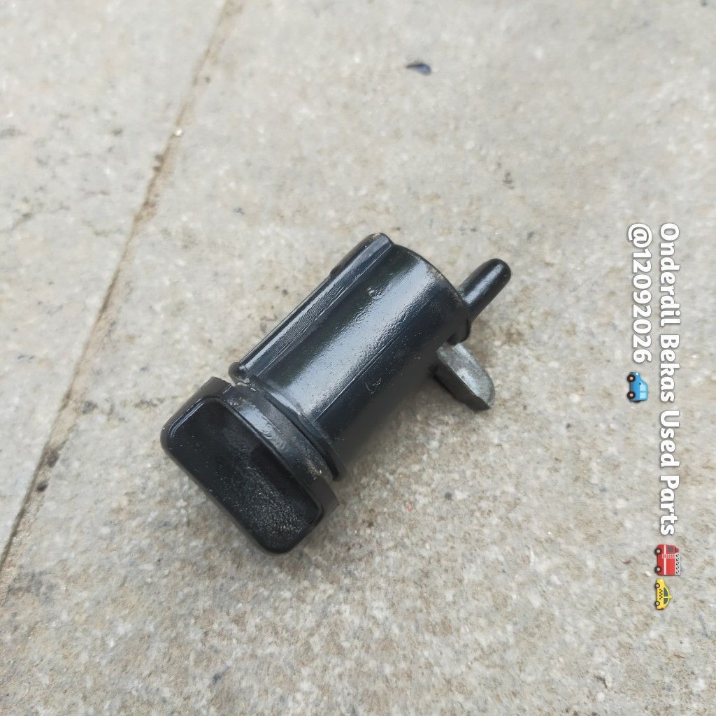 handle kunci laci glove box Toyota Corolla 1976