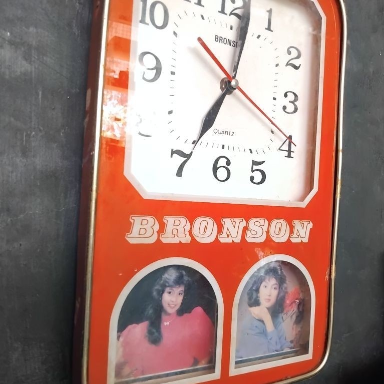 Vintage Nostalgia Jam dinding jaman dulu - Jam dinding jadul