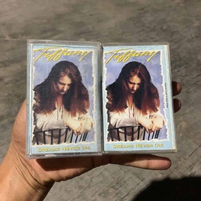Kaset Pita Tiffany The Album Dream Never Die MCA