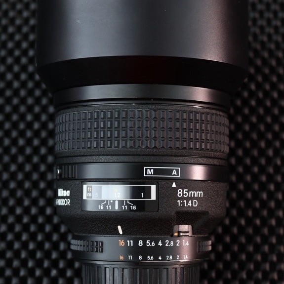 Lensa Fix Nikon Af-d 85mm f1.4 Muluss
