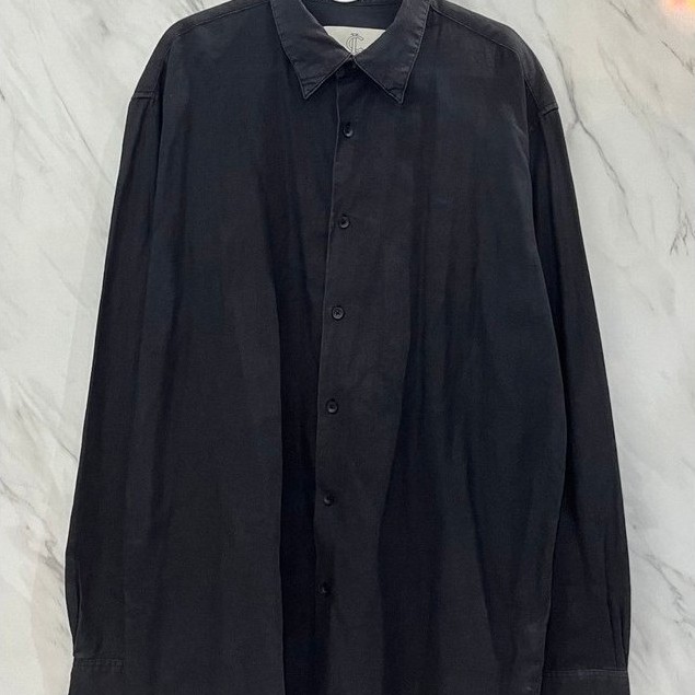 Kemeja Celcius Black Second Preloved