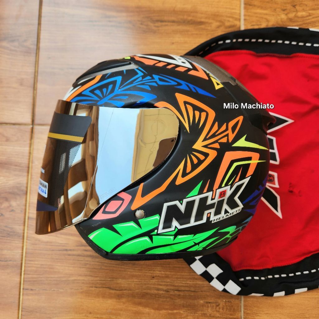 Helm NHK R6 SECOND