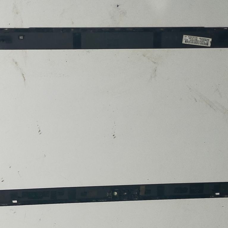 frame LCD laptop dell inspiron 1440