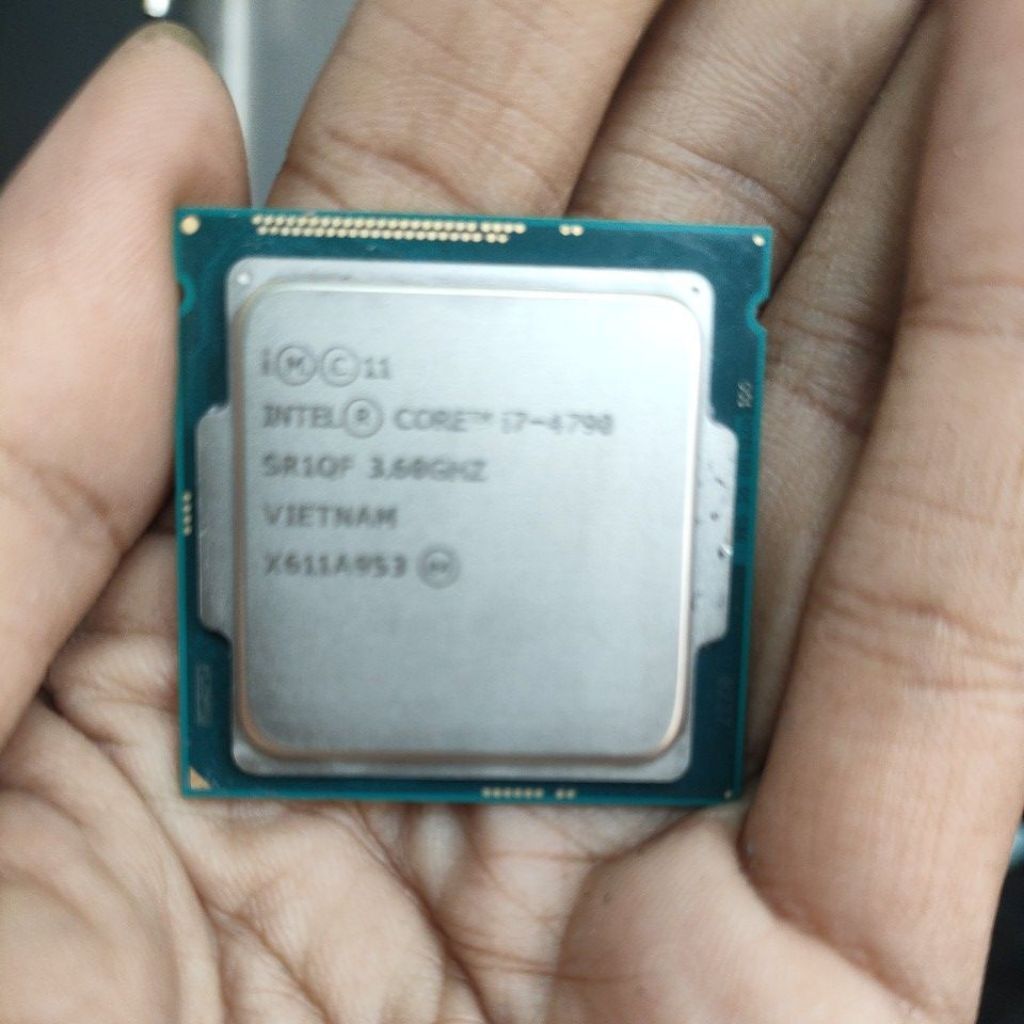 PROSESOR INTEL i7 4790