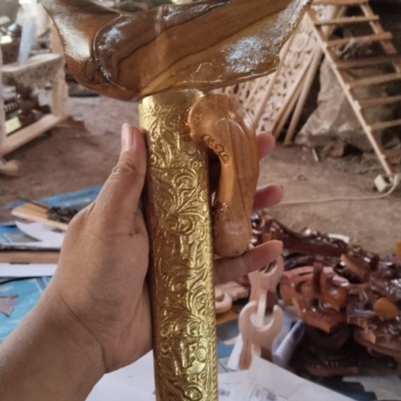 Set Sarung Keris Model Ladrang Kayu Alami Pendok Kuningan Motif Ukir Lengkap Gagang Deder Aksesoris 