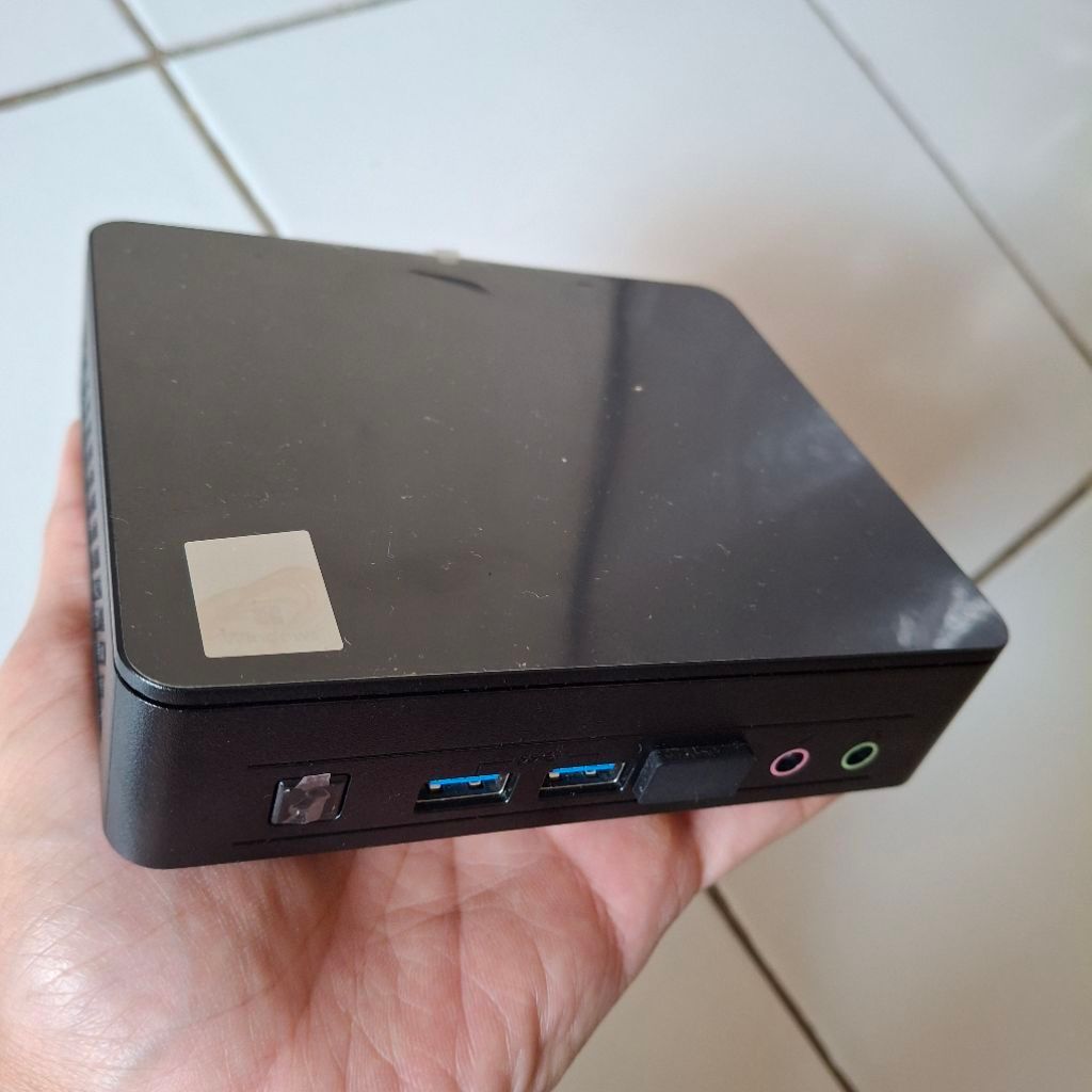 mini PC Intel NUC 11 Essential kit-NUC11ATKC4 + Ram 8/128GB