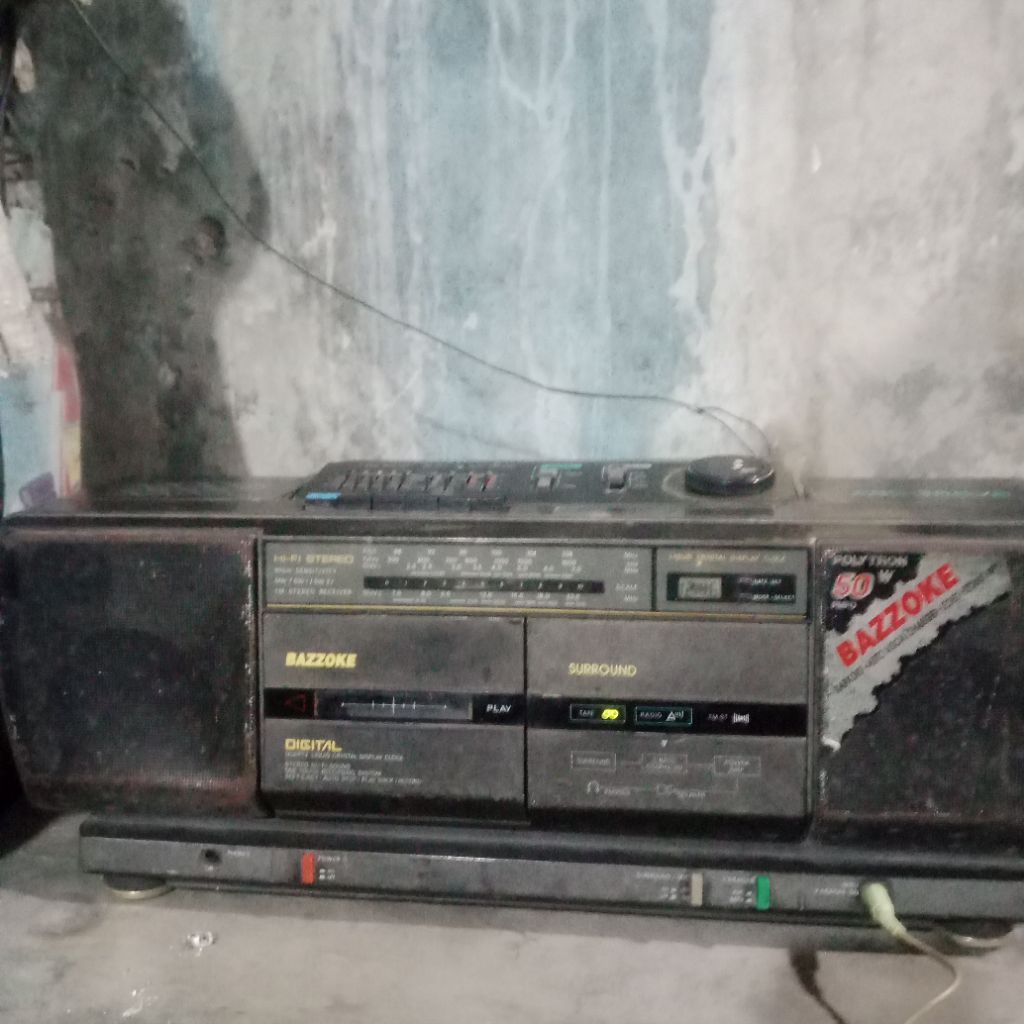 tape radio Polytron grand compo Polytron bazzoke PSC-35KVB kondisi nyala radio on auk on tape of
