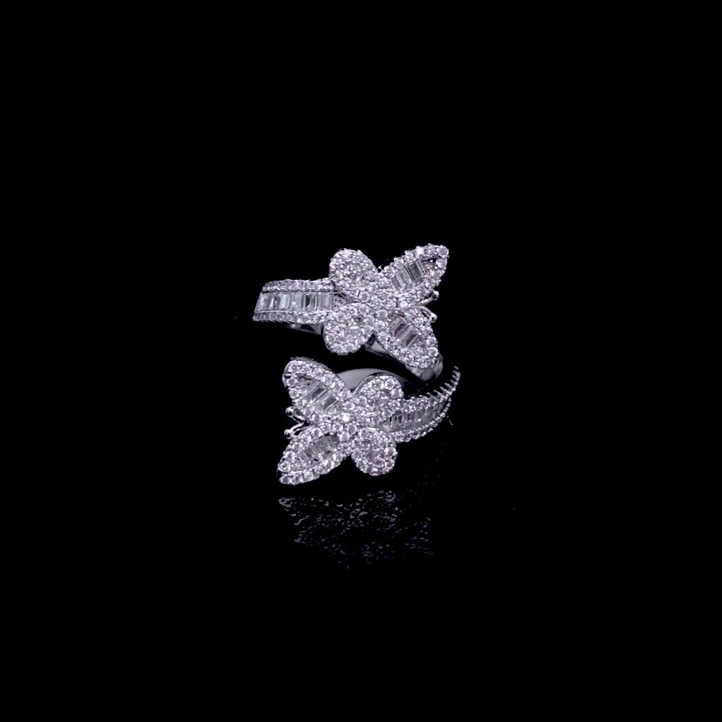 petterdeci - Iced out butterfly ring