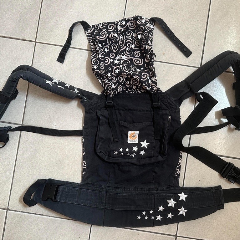Ergobaby Carrier Ssc Night Sky Preloved Second / Gendongan Bayi Bekas
