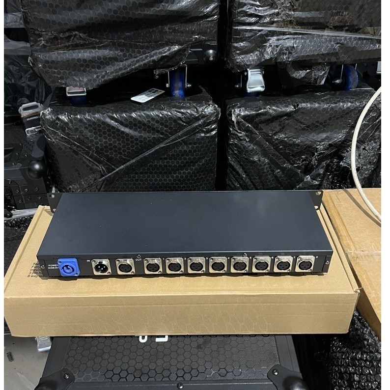DMX Splitter 8 Channel Way DMX Distributor Penguat Sinyal Lampu Lighting Spliter 8ch / DMX Splitter 