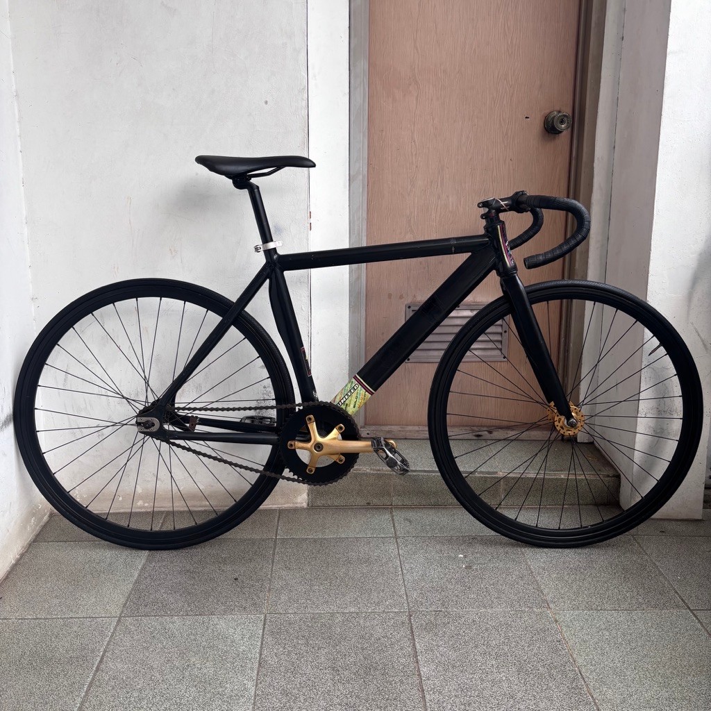 fullbike fixie soloist 79 alloy. size 50. torpedo. second