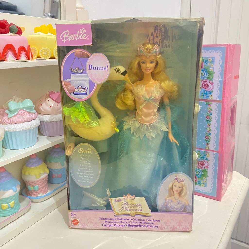 NEW NRFB Barbie of Swanlake odette and the swan