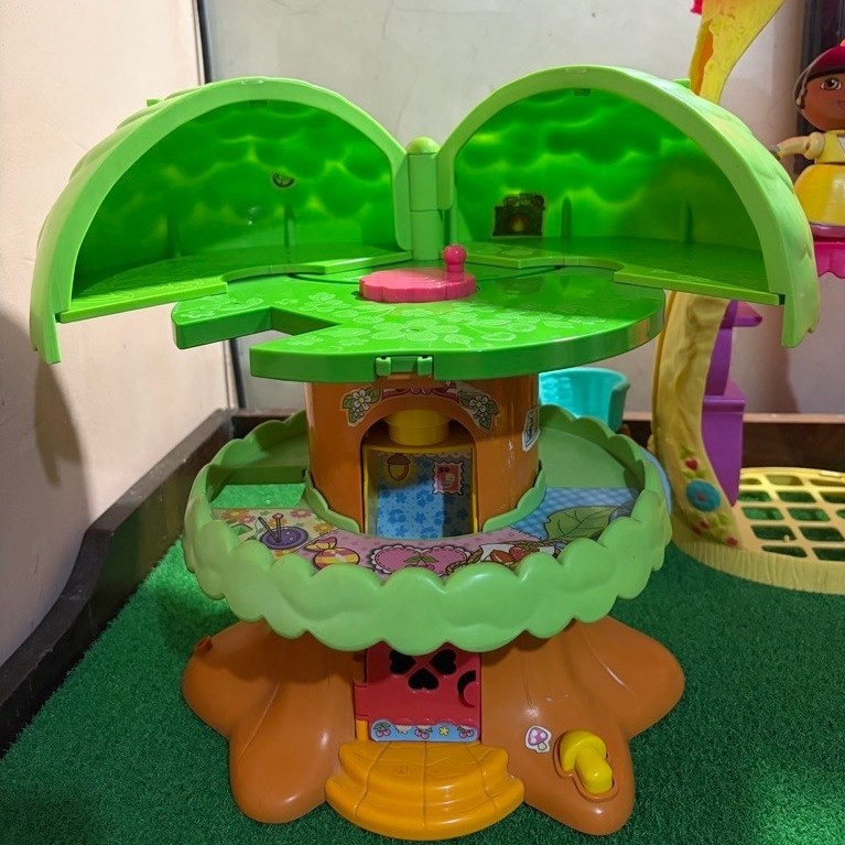 rumah pohon koeda chan original takaratomy / house tree tomy preloved / diorama pohon