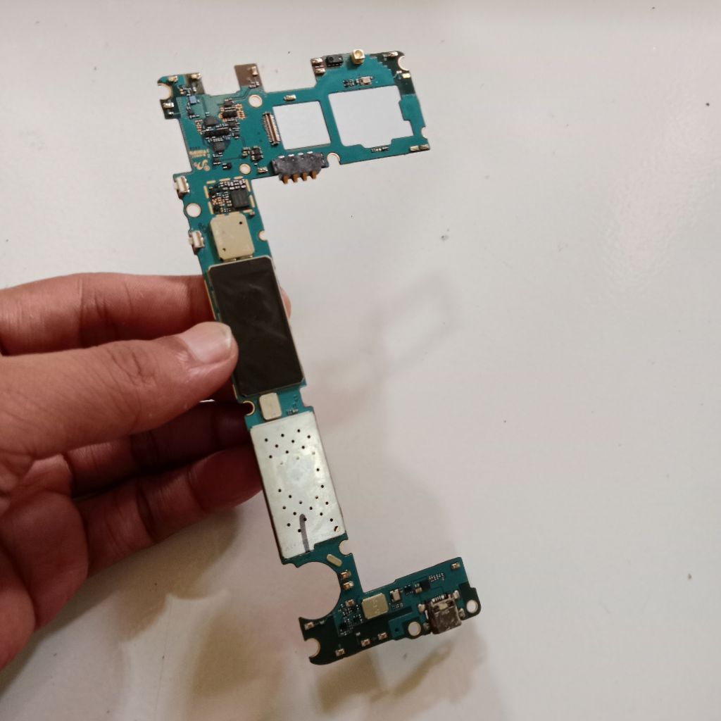 mesin Samsung J7 2016 hidup minus koncas (Baca deskripsi)
