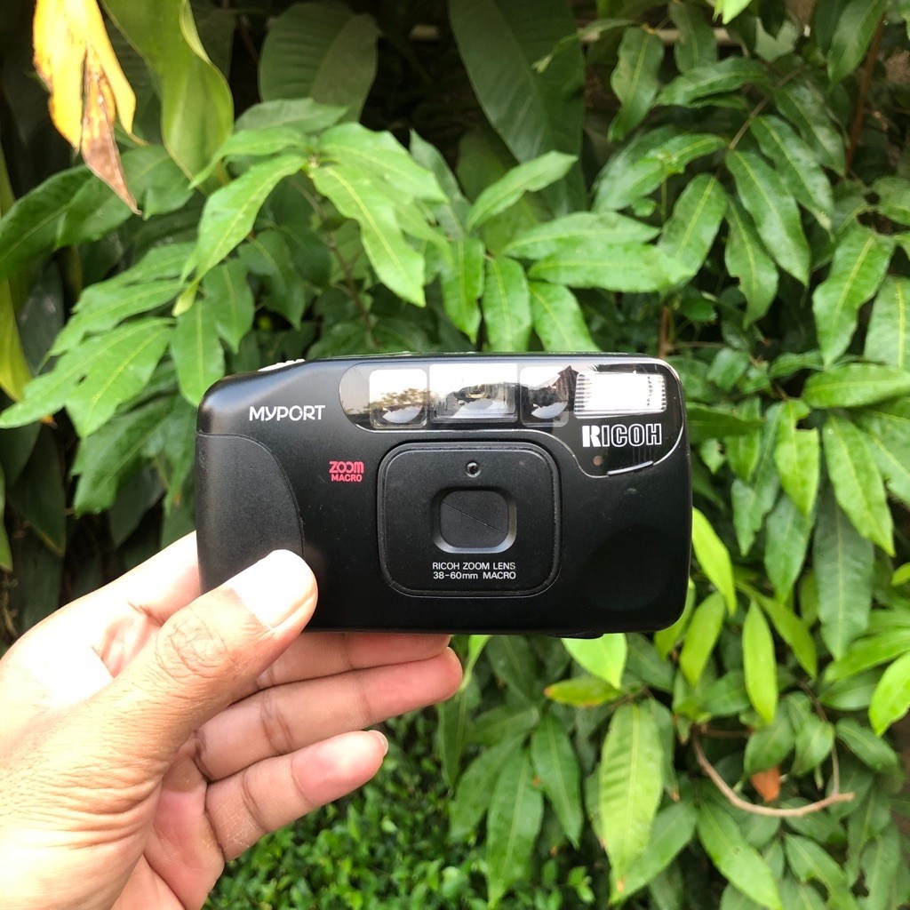 kamera tustel jadul roll film RICOH