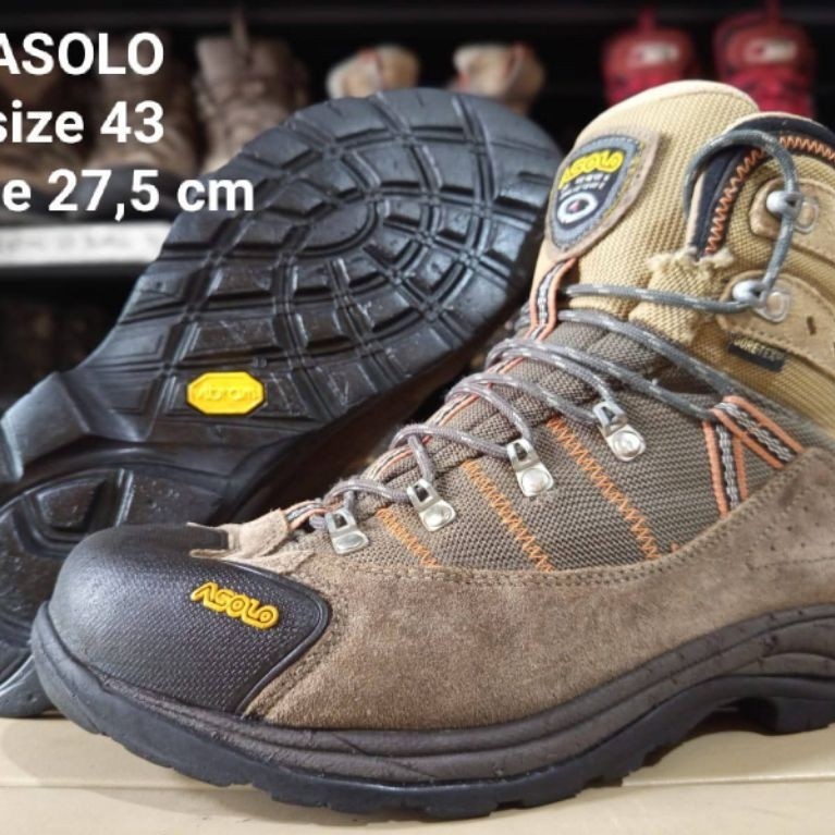 sepatu outdoor ASOLO