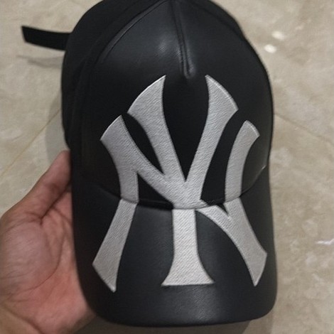 Preloved Topi New Era