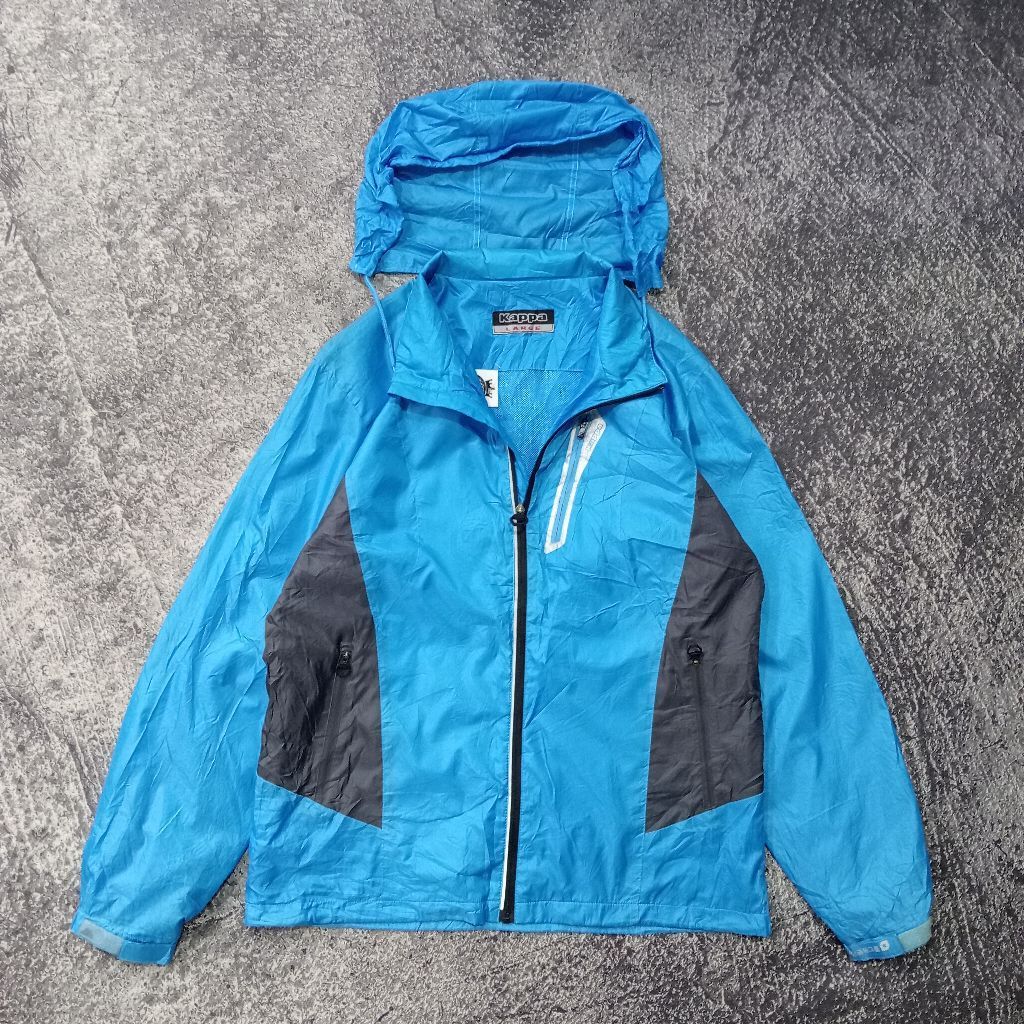 Jaket casual windbreaker KAPPA hidden Hoodie jaket casual murah size L
