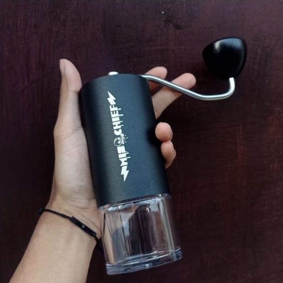 Grinder Mischief M40 Hitam