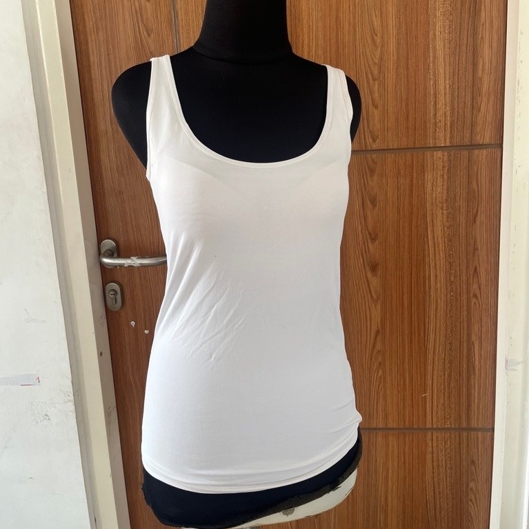 uniqlo airism tanktop bra bratop tankbra singlet cewek tanktop cewek