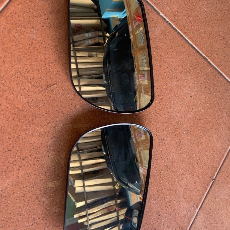 kaca spion mobil xenia old
