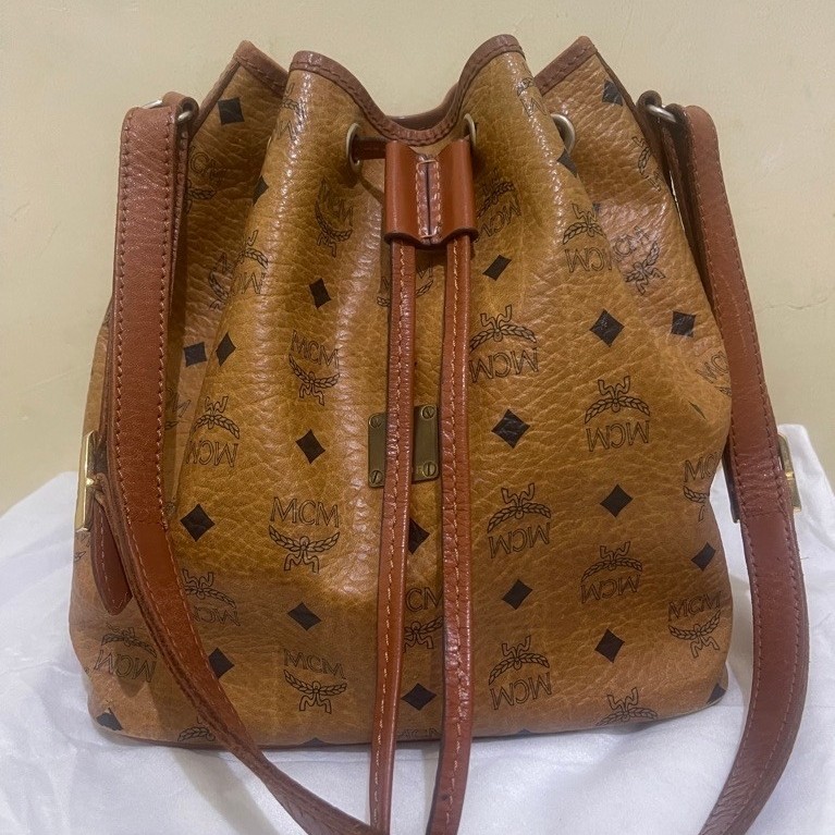 drawstring bag mcm preloved original , mcm bag preloved , tas serut , tas preloved , preloved bag