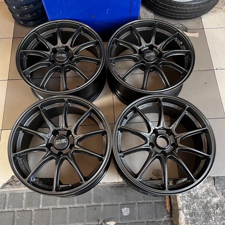 Velg Original OZ Hyper GT Ring 18. High light Technology. Lebar 8. Et 35. Pcd 5x114