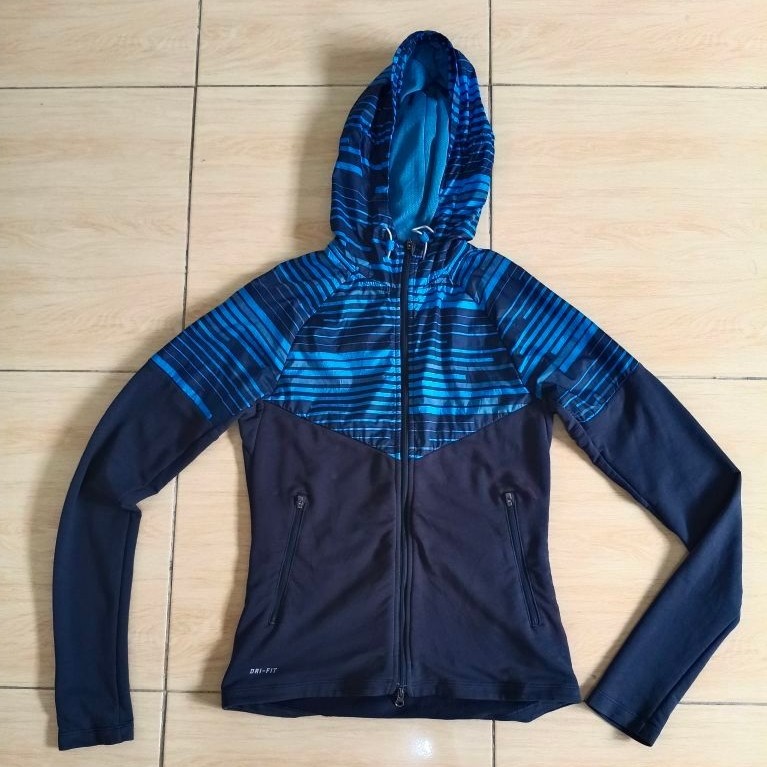 nike run dryfit ultralight preloved second