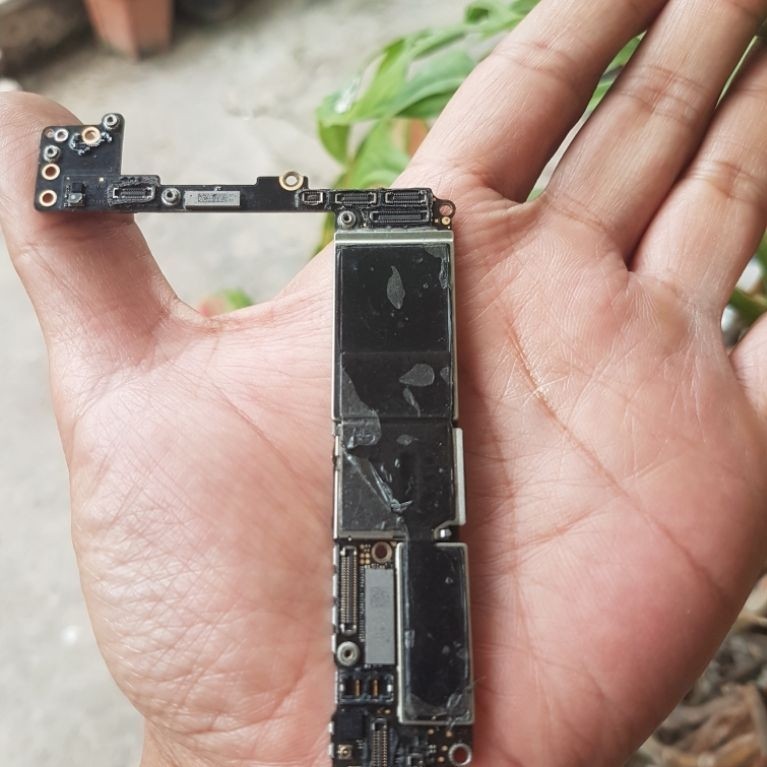 mesin iphone 7plus minus