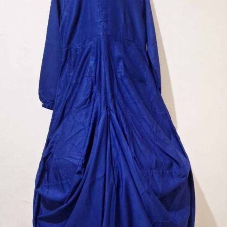Gamis biru wanita lengan panjang model longgar muslimah