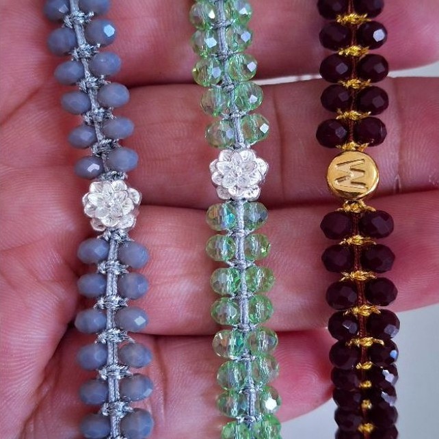 gelang manik manik kristal