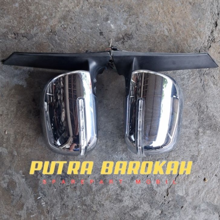 Spion Grand Innova 2012-2015 Chrom Original