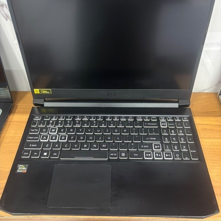 ACER NITRO 5 AN515-45 RYZEN 7 5800H 16GB RTX3060 6GB 512GB SSD 15.6" FHD 144Hz WIN11 SECOND GOOD CON