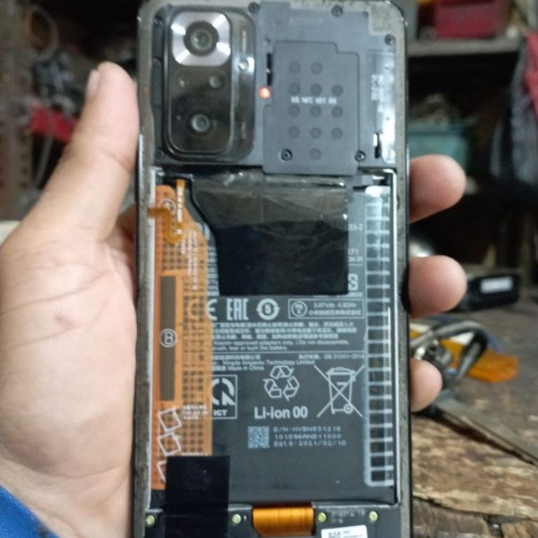 REDMI NOTE 10 PRO 4G 6/64 GB HP CAS ONLY,MINUS PEMAKAIAN AJA ( BACKDOR TRANSPARAN + RETAK ),LCD JAMI