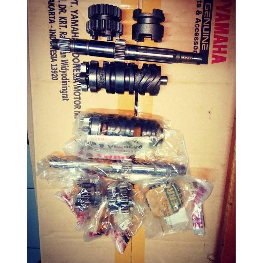 rasio r15 6 speed Original