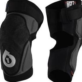 SIXSIXONE EVO KNEE BLACK