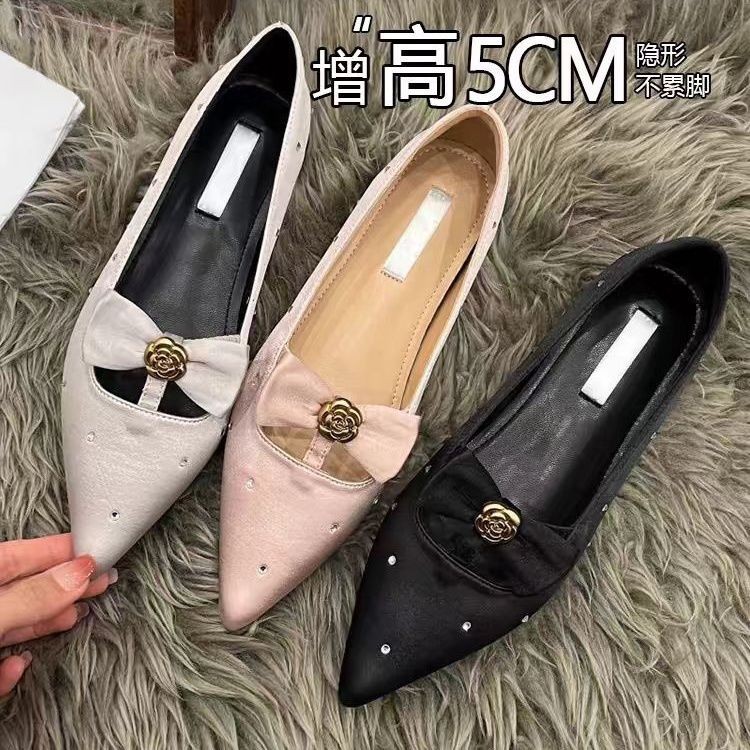 Flat Sole Chanel Style Rose Camellia Rhinestone Pointed Toe Shoes