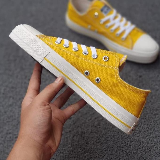 DB60>> SEPATU CONVERSE 70S CLASIC LOW SUN FLOWERS YELLOW 36-40