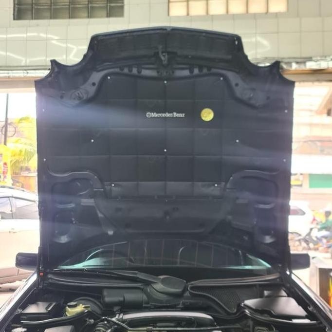 Mercy W210 Peredam hitam Vtech kap mesin